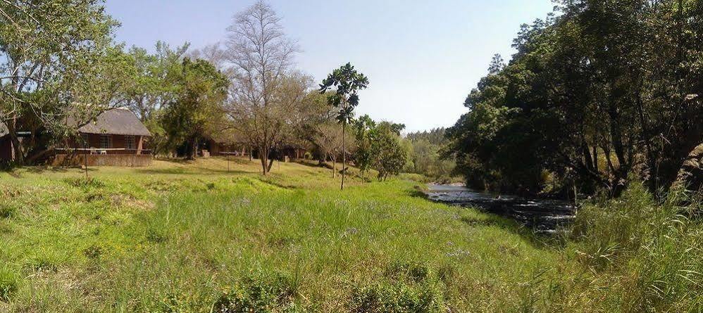 Kwambali Riverside Lodge 헤이지뷰 외부 사진