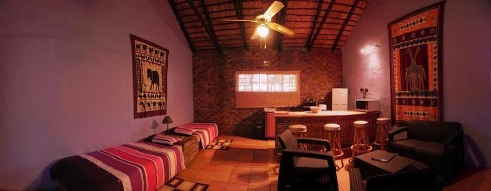 Kwambali Riverside Lodge 헤이지뷰 외부 사진