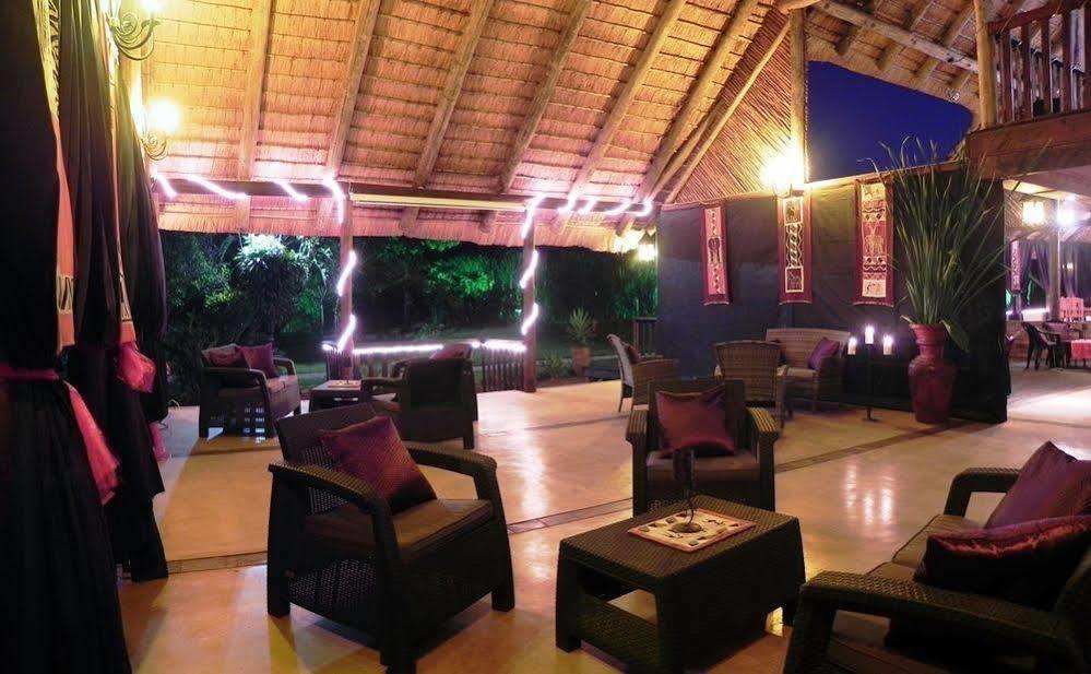 Kwambali Riverside Lodge 헤이지뷰 외부 사진