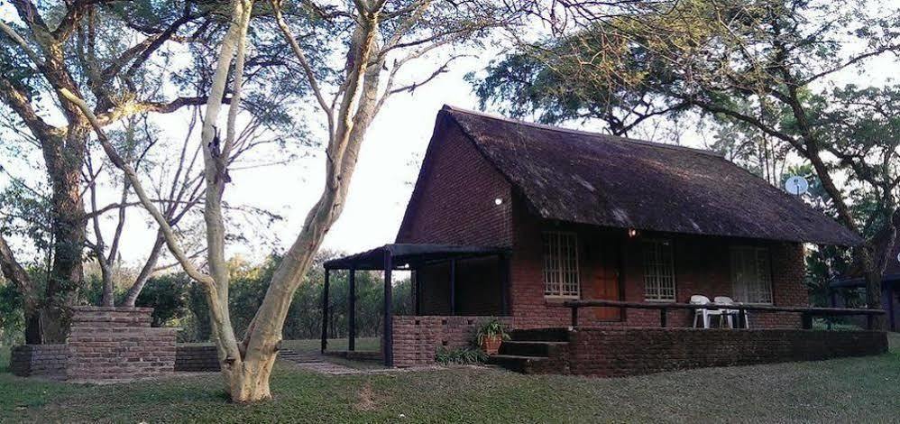Kwambali Riverside Lodge 헤이지뷰 외부 사진