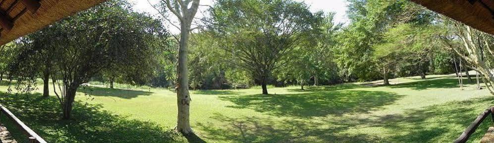Kwambali Riverside Lodge 헤이지뷰 외부 사진