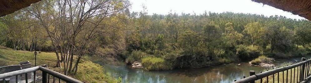 Kwambali Riverside Lodge 헤이지뷰 외부 사진